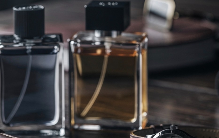 Merek Parfum Pria Terbaik Tahan Lama Merek Parfum Pria Terbaik Tahan Lama