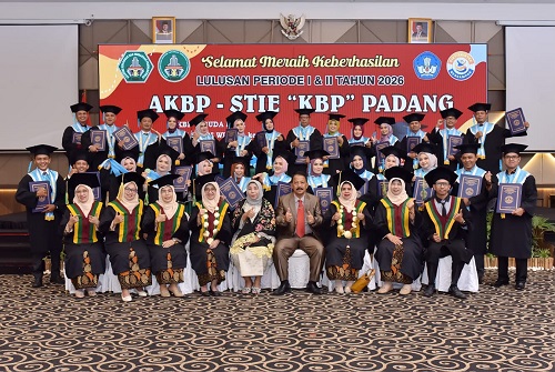 sukses digelar, akbp stie kbp padang wisudakan 256 lulusan dari tiga jenjang pendidikan sukses digelar, akbp stie kbp padang wisudakan 256 lulusan dari tiga jenjang pendidikan