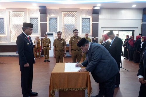 usai dilantik wakil bupati, 13 kepala sekolah di muaro jambi kompak mundur usai dilantik wakil bupati, 13 kepala sekolah di muaro jambi kompak mundur