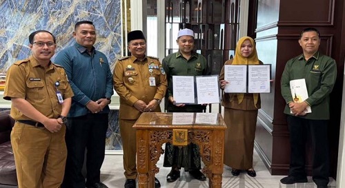 wali kota maulana resmikan kerja sama dinkes baznas kini khitanan gratis tersedia setiap hari di puskesmas