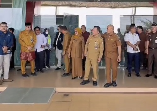al haris ways bandar udara muara bungo kembali bergairah, membuka jalan kemajuan wilayah barat jambi al haris ways bandar udara muara bungo kembali bergairah, membuka jalan kemajuan wilayah barat jambi