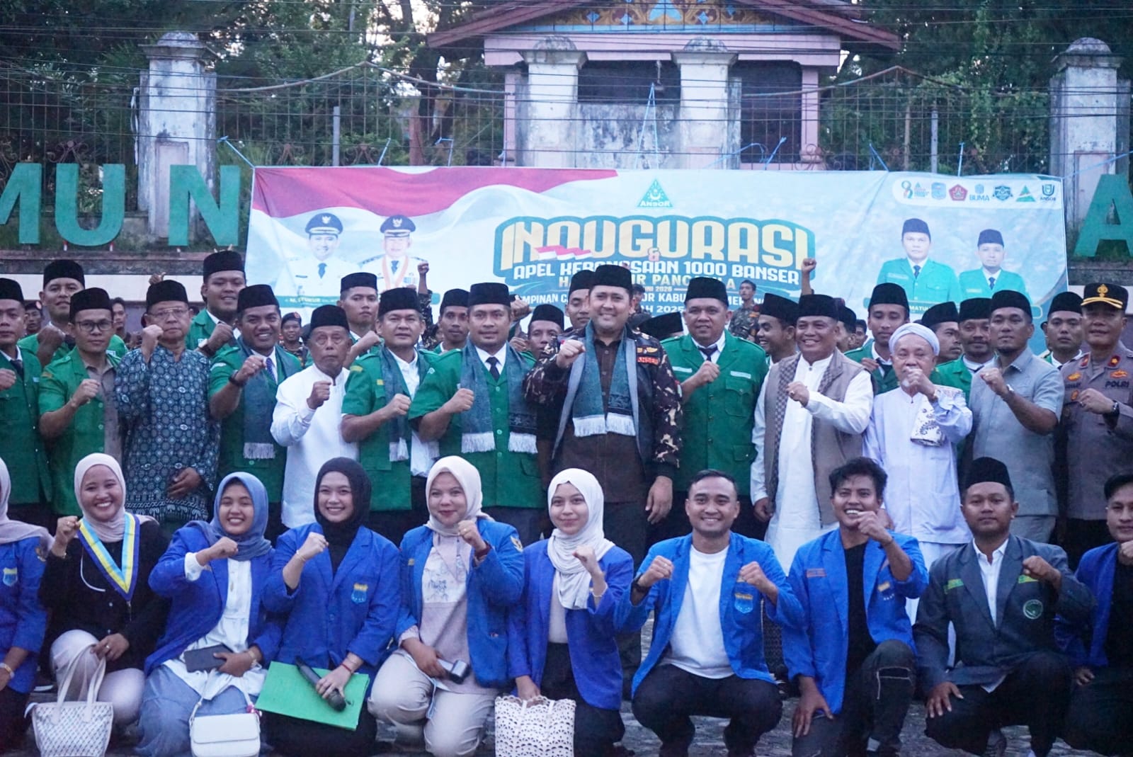 Bupati Merangin, M. Syukur, menghadiri acara Inaugurasi Pimpinan Cabang Gerakan Pemuda (PC GP) Ansor Kabupaten Merangin Masa Khidmah 2025–2029 sekaligus Apel Kebangsaan 1.000 Banser. Bupati Merangin, M. Syukur, menghadiri acara Inaugurasi Pimpinan Cabang Gerakan Pemuda (PC GP) Ansor Kabupaten Merangin Masa Khidmah 2025–2029 sekaligus Apel Kebangsaan 1.000 Banser.