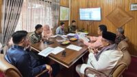 Pertemuan tersebut membahas tindak lanjut ketidakpatuhan pembayaran iuran BPJS Ketenagakerjaan bagi kepala desa, perangkat desa, Badan Permusyawaratan Desa (BPD), serta pekerja rentan desa yang pembiayaannya bersumber dari Dana Alokasi Desa (ADD) Afirmasi Tahun 2025. Pertemuan tersebut membahas tindak lanjut ketidakpatuhan pembayaran iuran BPJS Ketenagakerjaan bagi kepala desa, perangkat desa, Badan Permusyawaratan Desa (BPD), serta pekerja rentan desa yang pembiayaannya bersumber dari Dana Alokasi Desa (ADD) Afirmasi Tahun 2025.
