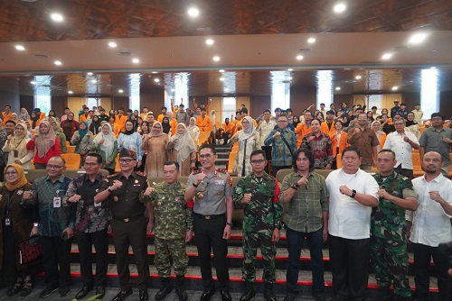 kuliah umum di unja, danrem 042 gapu tekankan kolaborasi lintas sektor antisipasi karhutla di jambi kuliah umum di unja, danrem 042 gapu tekankan kolaborasi lintas sektor antisipasi karhutla di jambi