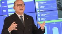 respons rosan roeslani dan airlangga hartarto soal rumor reshuffle direksi pln respons rosan roeslani dan airlangga hartarto soal rumor reshuffle direksi pln