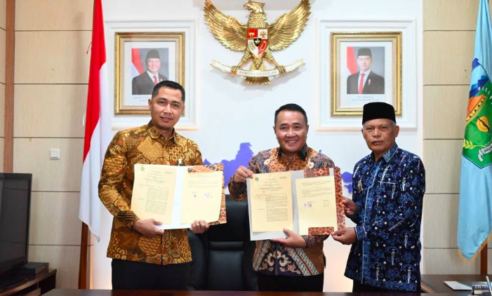 Kerja Sama Layanan Perbankan dan Dukung Program Smart City Kerja Sama Layanan Perbankan dan Dukung Program Smart City
