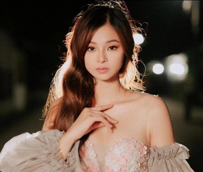 6 Film Angeli Khang Filipina Paling Populer yang Membuat Namanya Melejit di Dunia Perfilman Asia 6 Film Angeli Khang Filipina Paling Populer yang Membuat Namanya Melejit di Dunia Perfilman Asia