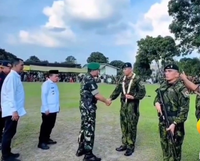Al Haris Ways: Kepulangan Ksatria Jaya dan Makna Sebuah Pengabdian untuk Indonesia Al Haris Ways: Kepulangan Ksatria Jaya dan Makna Sebuah Pengabdian untuk Indonesia