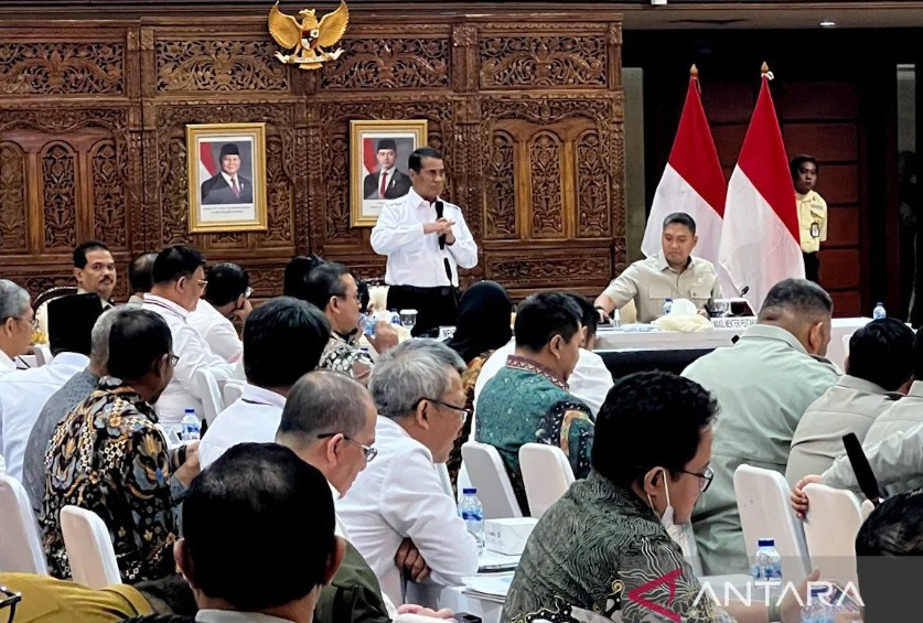 Mentan: Harga TBS Sawit Harus Pulih Untuk Lindungi 15 Juta Petani Mentan: Harga TBS Sawit Harus Pulih Untuk Lindungi 15 Juta Petani