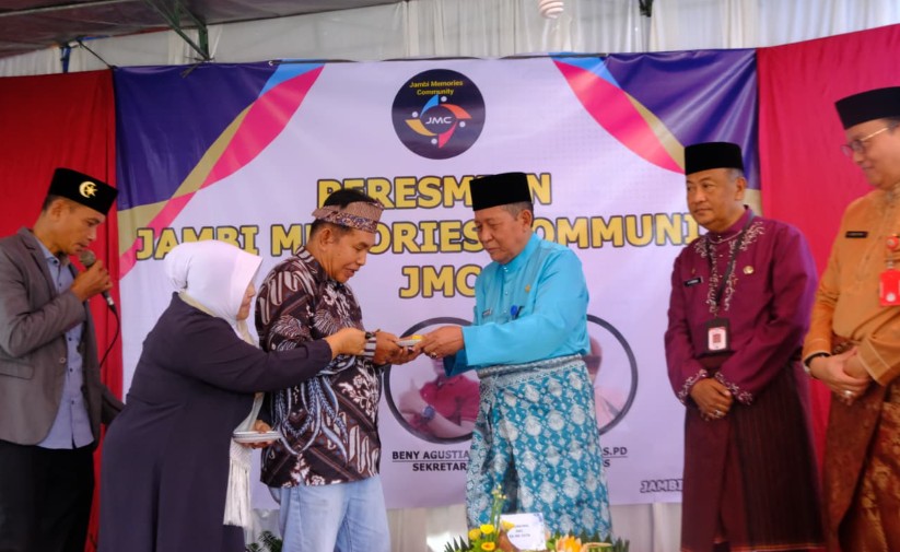 Wagub Sani: Jambi Memories Community Miliki Potensi sebagai Agen Perubahan Sosial Wagub Sani: Jambi Memories Community Miliki Potensi sebagai Agen Perubahan Sosial