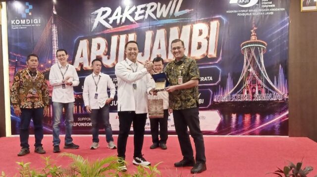 Wakili Gubernur Jambi Buka Rakerwil APJII, Ariansyah Tegaskan Komitmen Hadirkan Internet Terjangkau untuk Masyarakat