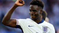Bukayo Saka Kembali Latihan, Timnas Inggris Dapat Suntikan Kekuatan Jelang Fase Krusial Piala Dunia 2026 Bukayo Saka Kembali Latihan, Timnas Inggris Dapat Suntikan Kekuatan Jelang Fase Krusial Piala Dunia 2026