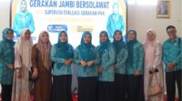 Sosialisasikan Gerakan Jambi Bersholawat di Kerinci, Hesti Haris: Jadikan Sholawat Energi Positif dalam Mendidik Generasi Berakhlak Sosialisasikan Gerakan Jambi Bersholawat di Kerinci, Hesti Haris: Jadikan Sholawat Energi Positif dalam Mendidik Generasi Berakhlak
