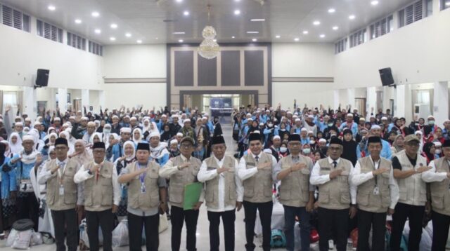 Wagub Sani Sambut Kepulangan 443 Jamaah Haji Kloter BTH-21 ke Provinsi Jambi