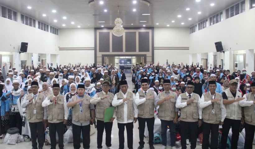 Wagub Sani Sambut Kepulangan 443 Jamaah Haji Kloter BTH-21 ke Provinsi Jambi