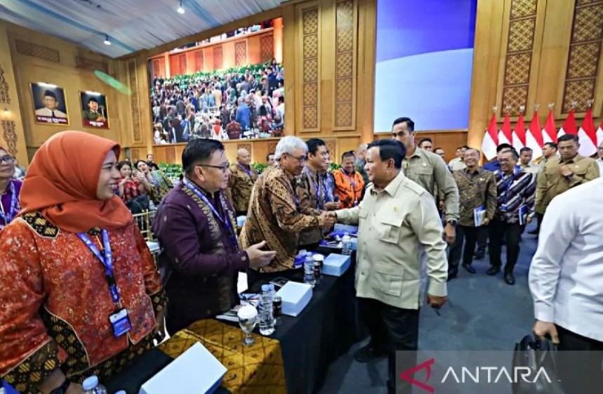 Prabowo Buka Suara! Semua Masukan Rakyat di Media Sosial Dipastikan Dibaca dan Ditindaklanjuti