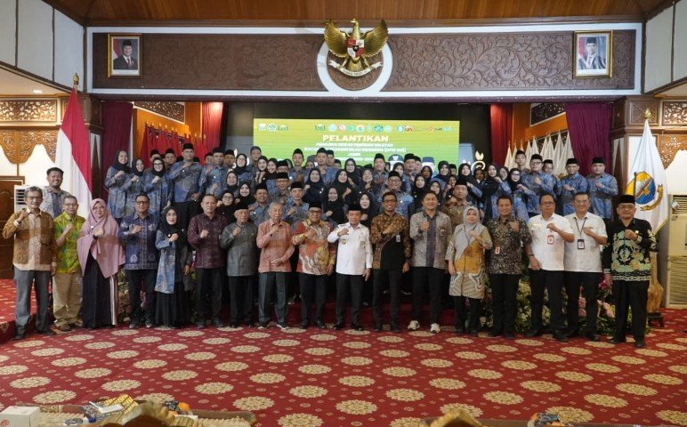 IAEI Jambi 2026-2031 Resmi Dilantik, Al Haris Dorong Penguatan Ekonomi Syariah di Jambi IAEI Jambi 2026-2031 Resmi Dilantik, Al Haris Dorong Penguatan Ekonomi Syariah di Jambi