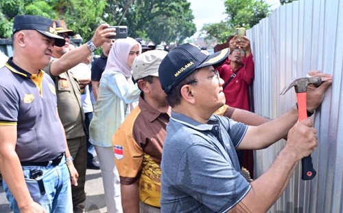 wali kota maulana tutup tps liar paal merah, alihkan ke sistem jemput sampah opbm wali kota maulana tutup tps liar paal merah, alihkan ke sistem jemput sampah opbm