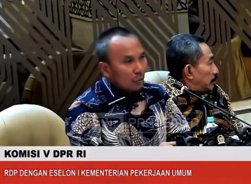 cakap ketua edi jalan mendalo–pijoan makin padat dan rawan kecelakaan, saya minta pembangunan jalur dua segera direalisasikan cakap ketua edi jalan mendalo–pijoan makin padat dan rawan kecelakaan, saya minta pembangunan jalur dua segera direalisasikan
