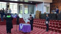 Dalam prosesi tersebut, Wike Efrilla T. dari Partai NasDem resmi dilantik menggantikan posisi almarhum M. Yani, legislator senior yang tutup usia pada 15 Januari 2026 lalu. Dalam prosesi tersebut, Wike Efrilla T. dari Partai NasDem resmi dilantik menggantikan posisi almarhum M. Yani, legislator senior yang tutup usia pada 15 Januari 2026 lalu.