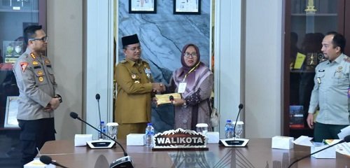 pemkot jambi salurkan bantuan rp202 juta untuk 16 kk korban bencana alam