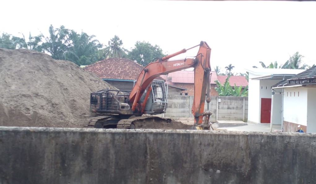 Rumah Warga di Penyangat Olak "Makan Debu", Aktivitas Stokpile Pasir Dikeluhkan