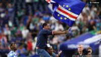 Pelatih Tanjung Verde Angkat Bendera Putih Jelang Lawan Argentina, Ucapannya Bikin Lionel Messi Jadi Sorotan Pelatih Tanjung Verde Angkat Bendera Putih Jelang Lawan Argentina, Ucapannya Bikin Lionel Messi Jadi Sorotan