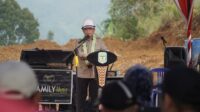 Gubernur Al Haris Letakkan Batu Pertama Pembangunan RSUD Bukit Tengah di Kerinci Gubernur Al Haris Letakkan Batu Pertama Pembangunan RSUD Bukit Tengah di Kerinci