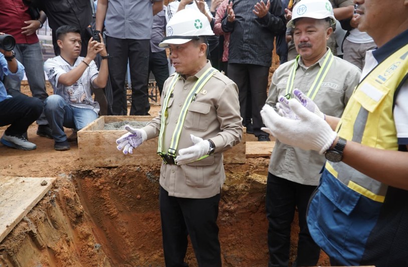 Gubernur Jambi Letakkan Batu Pertama RSUD Kerinci, Bupati Monadi: Tonggak Baru Pelayanan Kesehatan Dimulai