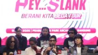 Slank Guncang Bandung! Nostalgia Formasi 14 Bikin Ribuan Slankers Membludak