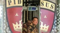 Heboh Kasus Korupsi dan TPPU! Jampidsus Tegaskan Hormati Langkah Polri, Publik Diminta Tunggu Fakta Hukum Heboh Kasus Korupsi dan TPPU! Jampidsus Tegaskan Hormati Langkah Polri, Publik Diminta Tunggu Fakta Hukum