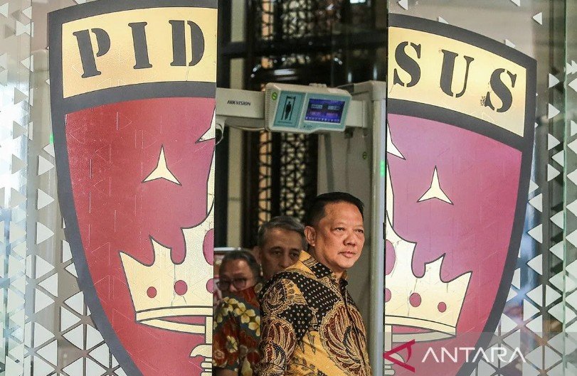 Heboh Kasus Korupsi dan TPPU! Jampidsus Tegaskan Hormati Langkah Polri, Publik Diminta Tunggu Fakta Hukum Heboh Kasus Korupsi dan TPPU! Jampidsus Tegaskan Hormati Langkah Polri, Publik Diminta Tunggu Fakta Hukum