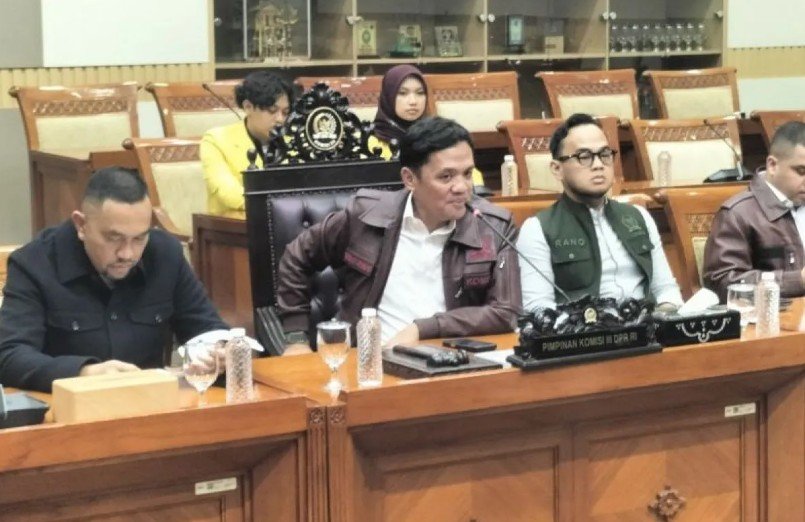 Komisi III DPR Bentuk Panja Awasi Kasus Korupsi Eks Jampidsus Komisi III DPR Bentuk Panja Awasi Kasus Korupsi Eks Jampidsus