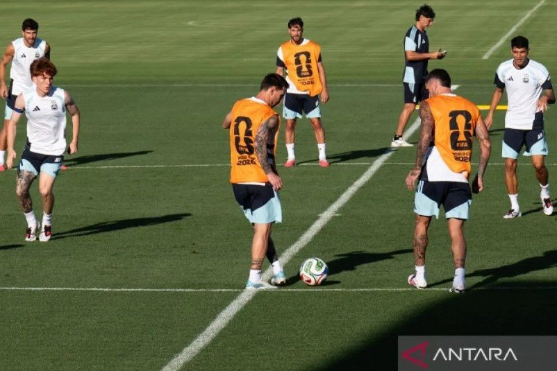 Duel Panas Argentina vs Swiss! Messi Hadapi Ancaman Besar, Nati Siap Kejutkan Juara Bertahan Duel Panas Argentina vs Swiss! Messi Hadapi Ancaman Besar, Nati Siap Kejutkan Juara Bertahan