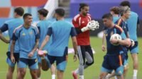 Spanyol vs Prancis Disebut Final yang Datang Terlalu Cepat, De La Fuente Bongkar Alasannya Spanyol vs Prancis Disebut Final yang Datang Terlalu Cepat, De La Fuente Bongkar Alasannya