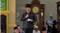Ketua DPRD Kota Jambi Serahkan Ambulans Jenazah untuk Masjid Jamiatul Ulum Ketua DPRD Kota Jambi Serahkan Ambulans Jenazah untuk Masjid Jamiatul Ulum
