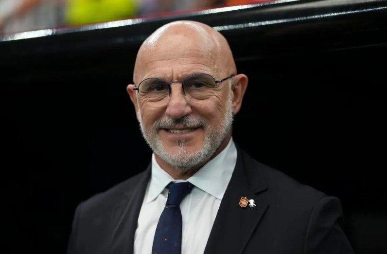 Spanyol Menggila! Luis de la Fuente Klaim La Roja Capai Puncak Performa di Waktu yang Paling Tepat