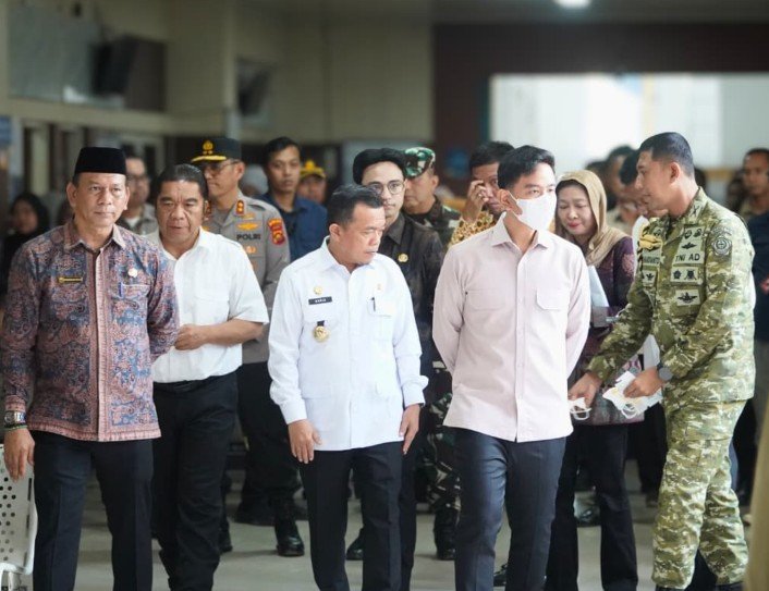 Dampingi Wapres Gibran, Gubernur Al Haris Perjuangkan MRI Baru dan Tambahan Dokter Spesialis untuk RSUD Raden Mattaher