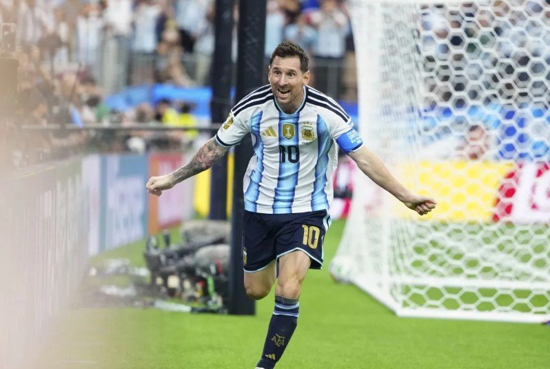 Messi Bongkar Rahasia di Balik Foto Mandikan Bayi Lamine Yamal: Sungguh Sulit Dipercaya