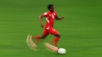 Johan Manzambi Resmi Pakai Nomor Punggung 44 di Aston Villa, Ini Alasan di Baliknya