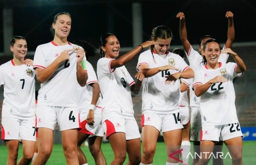 Pesta Gol 5-0! Timnas Putri Indonesia Ngamuk dan Resmi Sabet Gelar Juara AFF Women’s Cup