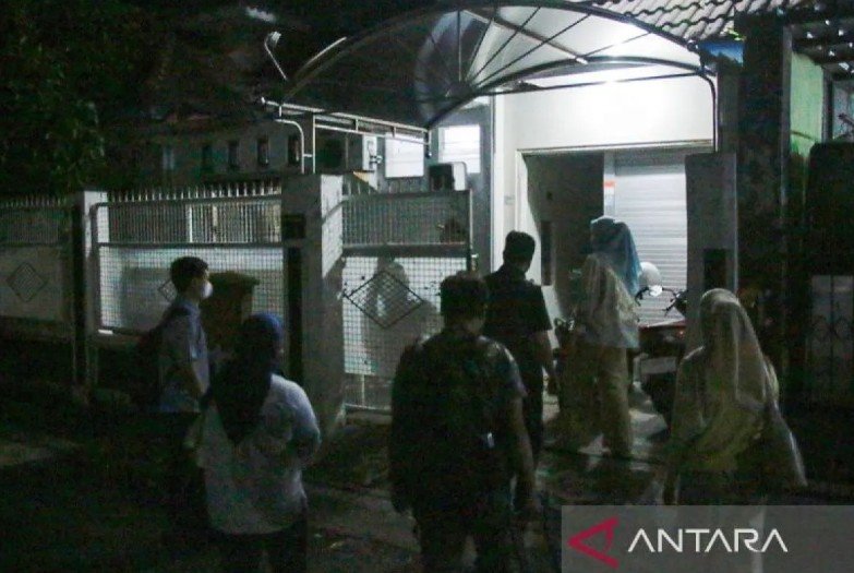 Tak Cuma Rumah Dinas! Terkuak Alasan Kenapa Rumah Kedua Bupati Lombok Barat Ikut Diacak-acak KPK