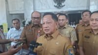 Mendagri Peringatkan Obligasi Daerah Bisa Bikin Pemprov Selanjutnya 'Hancur' Terjerat Utang Mendagri Peringatkan Obligasi Daerah Bisa Bikin Pemprov Selanjutnya 'Hancur' Terjerat Utang
