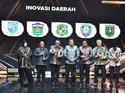 berkat program kampung bahagia, wali kota maulana sabet inovasi daerah di pemimpin daerah awards 2026