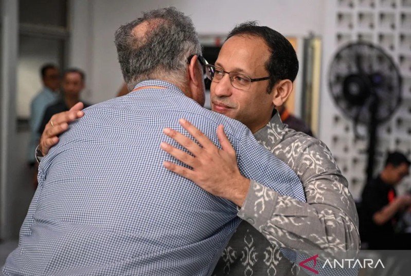 Berbeda dengan eks Jampidsus, Nadiem: Saya Diborgol dan Pakai Rompi