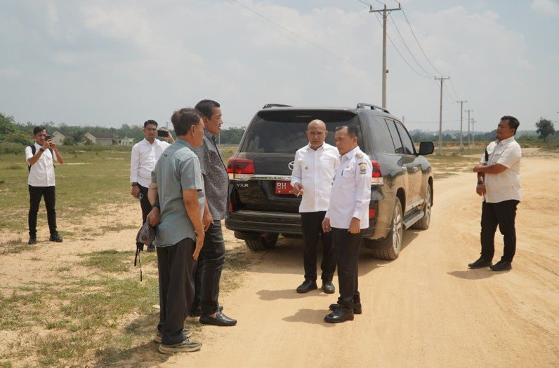 Gubernur Al Haris Tinjau Lokasi Pembangunan Sekolah Rakyat dan Lokasi Pembangunan BTN Bungo Green City