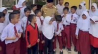 Al Haris Ways: Rindu Masa Kecil di Sekolah Dasar, dari Baju Pinjaman Hingga Perjalanan Menuntut Ilmu