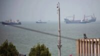 Iran Bahas RUU Larangan Kapal AS-Israel Lewat Selat Hormuz