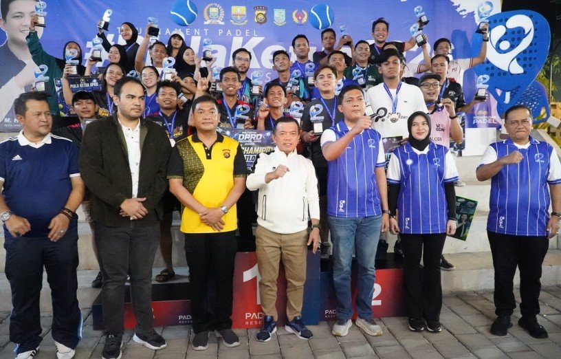 Gubernur Al Haris Dorong Turnamen Padel Berkelanjutan, Jadi Ruang Prestasi dan Kebersamaan Masyarakat