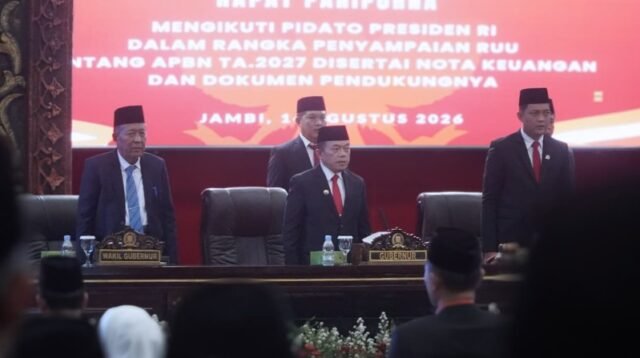 Gubernur Al Haris Bersama Forkopimda Jambi Ikuti Pidato Presiden RI dan Ketua DPR RI di Ruang Utama DPRD Provinsi